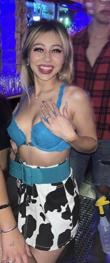 Glossyjocie model perfect pic