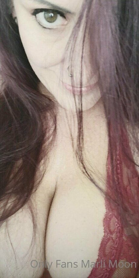 marlimoon model free photos