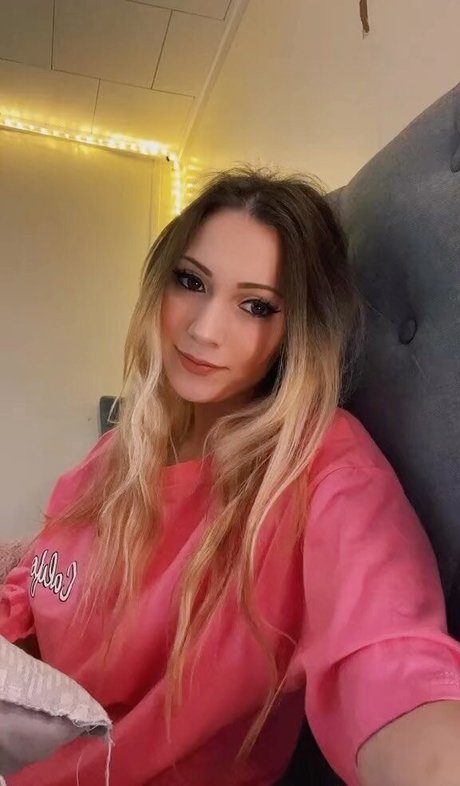 Little Momma sex model galleries