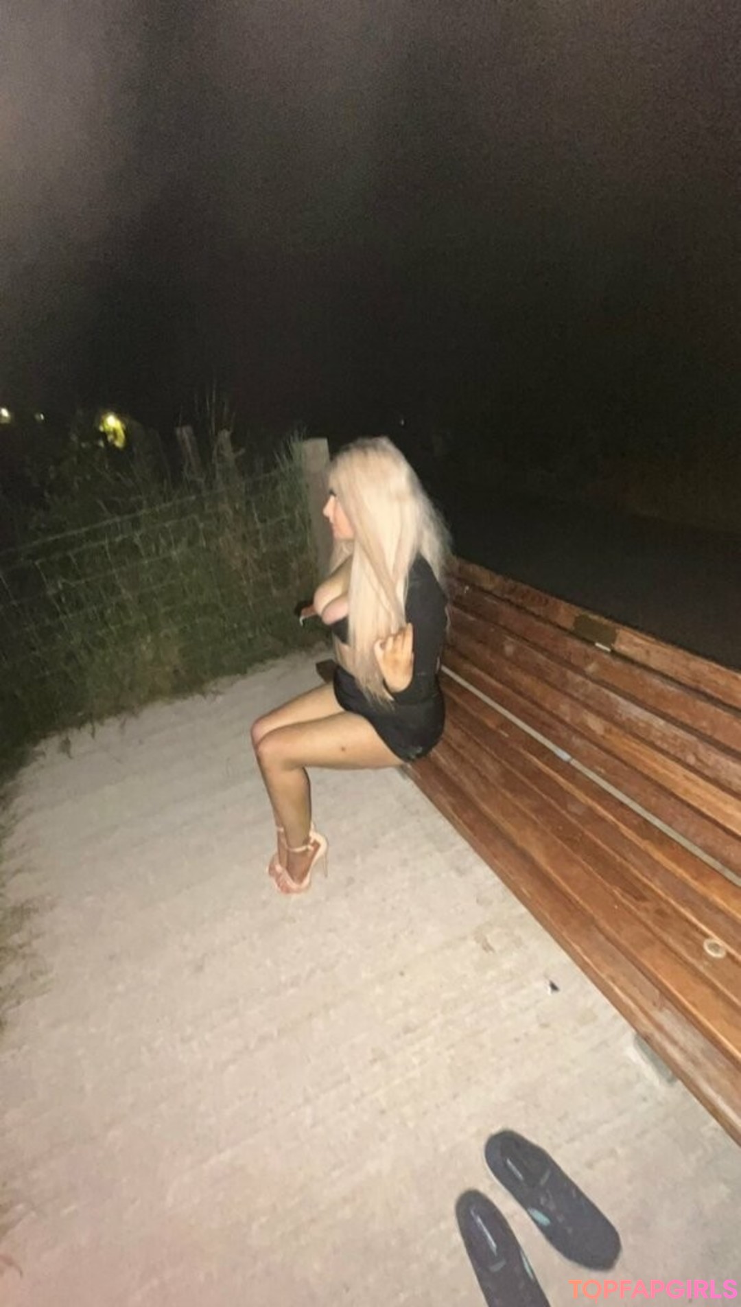 Amyvx model porn image