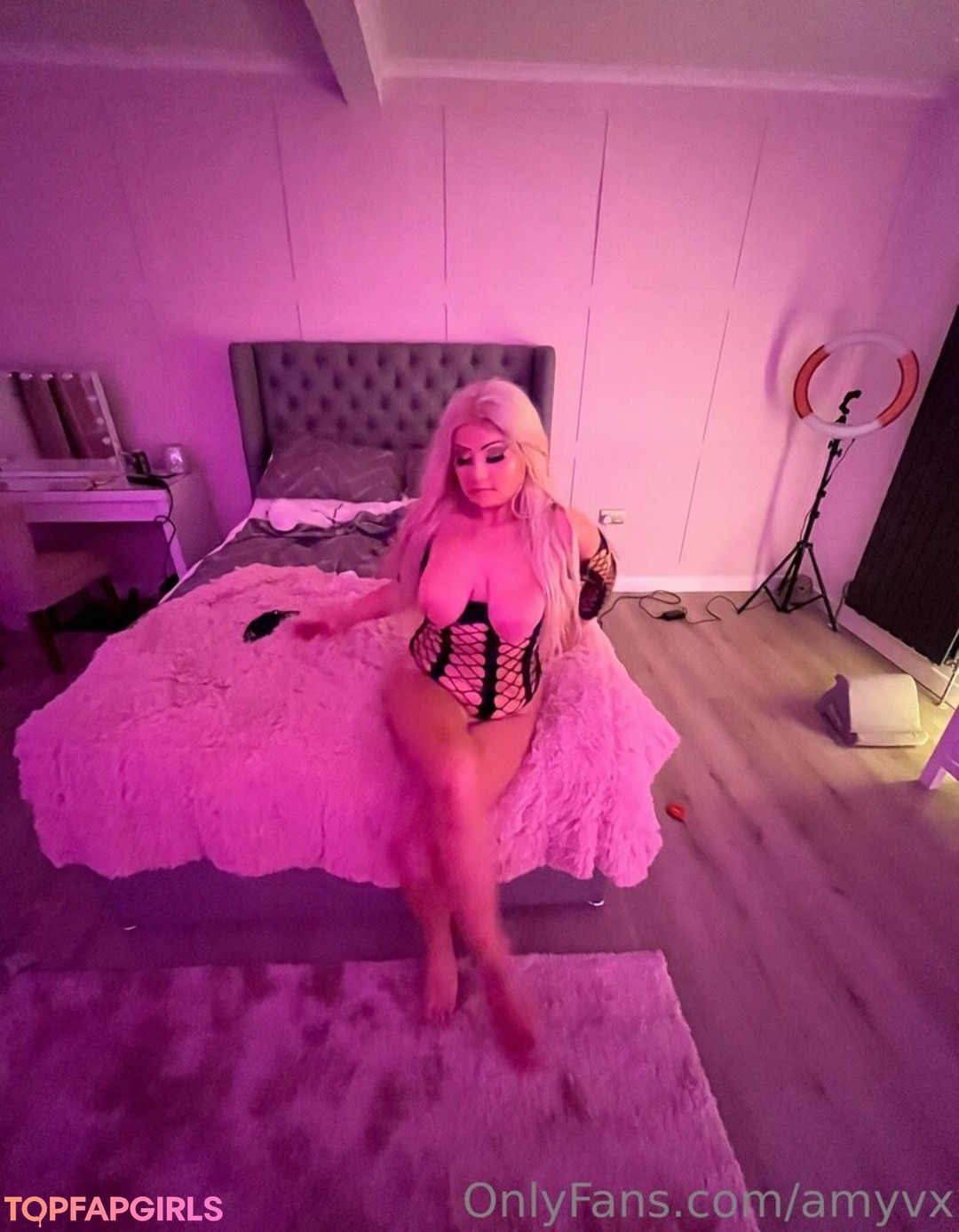 blonde masturbation onlyfans perfect img