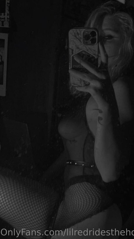 lilredridesthehood hot star img