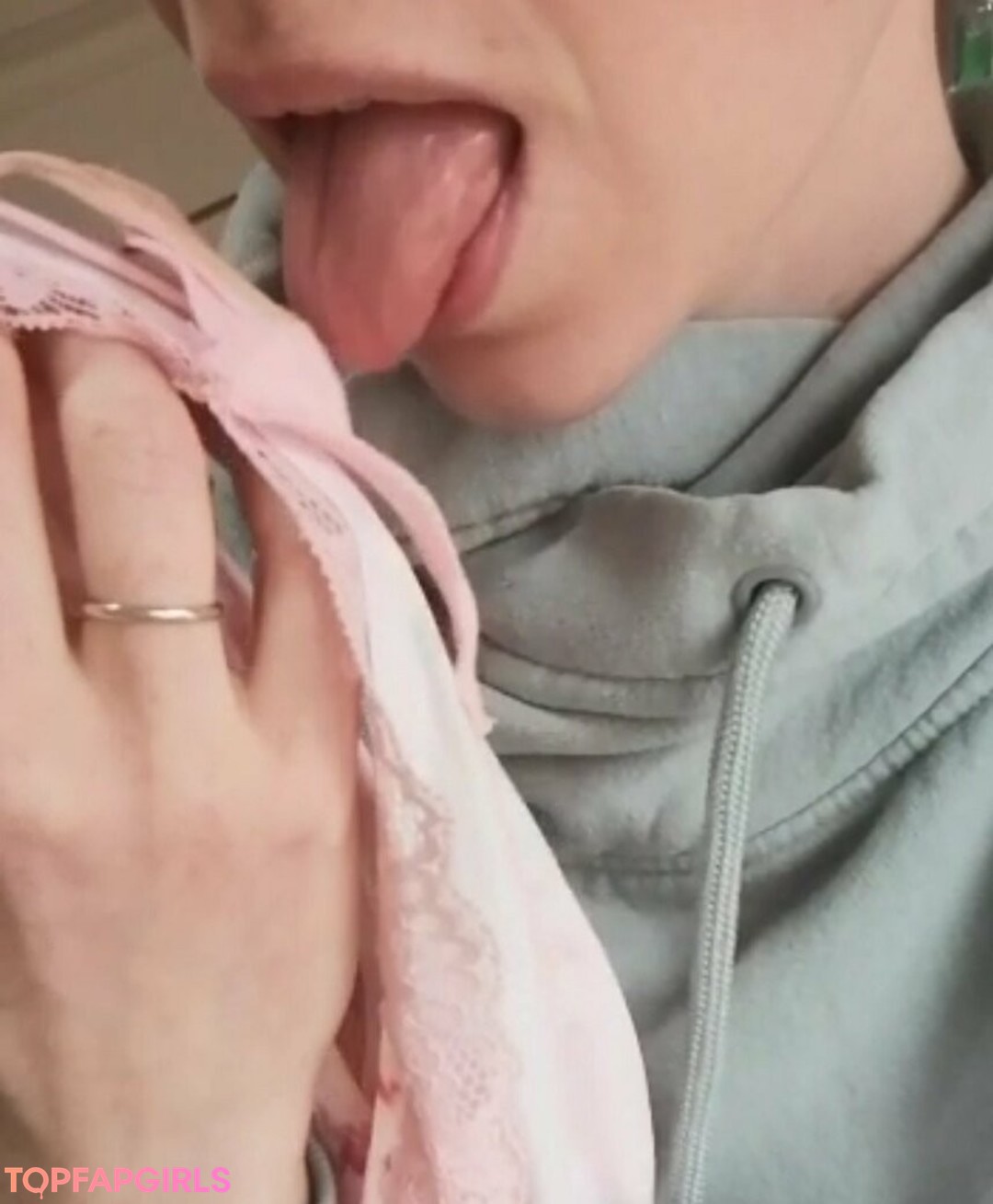 larawk erotic star picture
