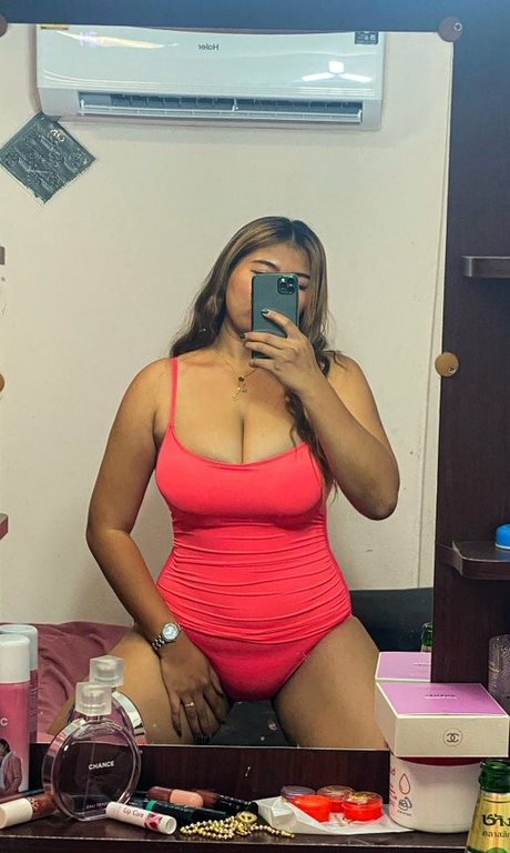 Thanaporn xxx model pics