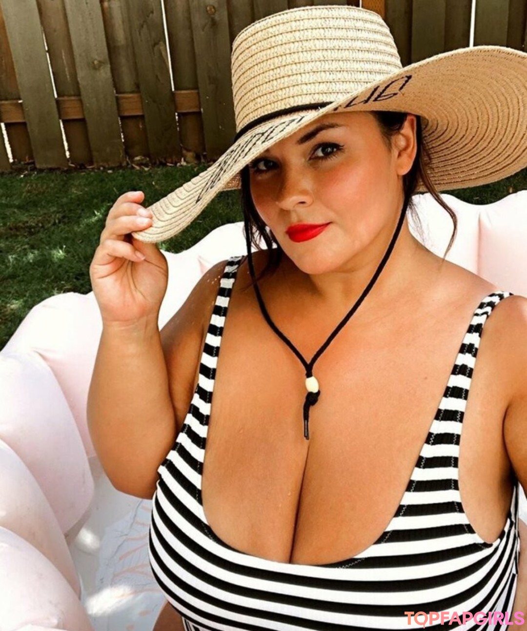 teen topless onlyfans art naked pic