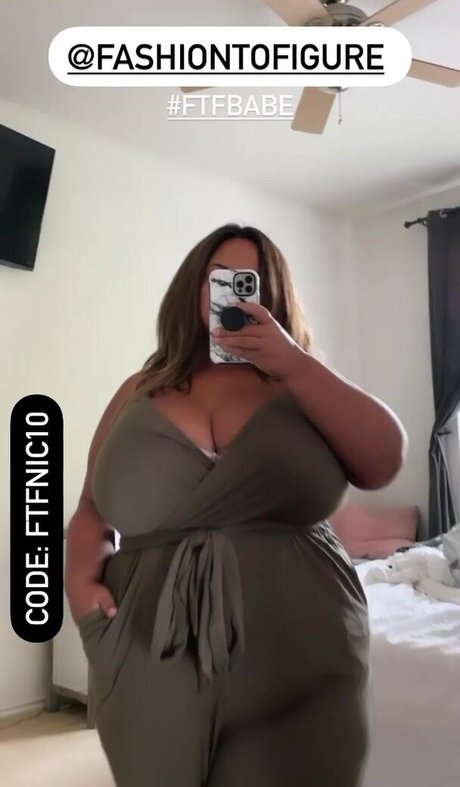 down onlyfans hot naked pic