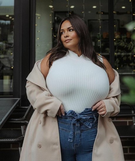 gay male onlyfans beautiful nude image