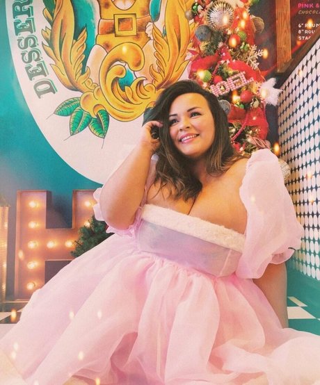 Nicole Denise Johansson hd star image