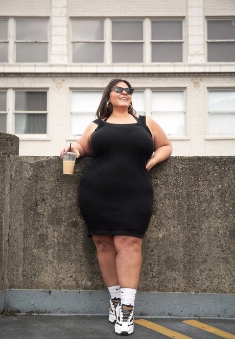 Nicole Denise Johansson pornographic model image