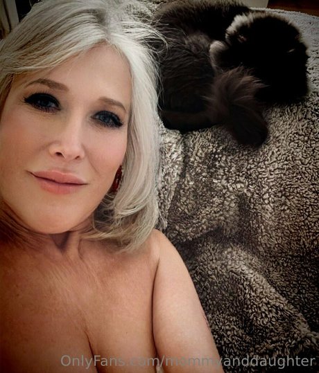 local onlyfans art nude photos