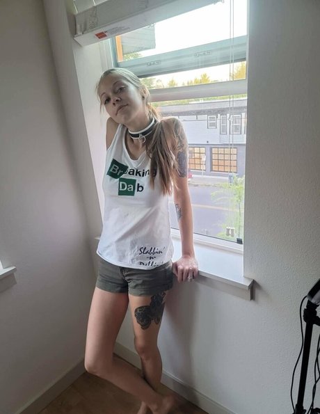 themischiefsfree erotic star picture