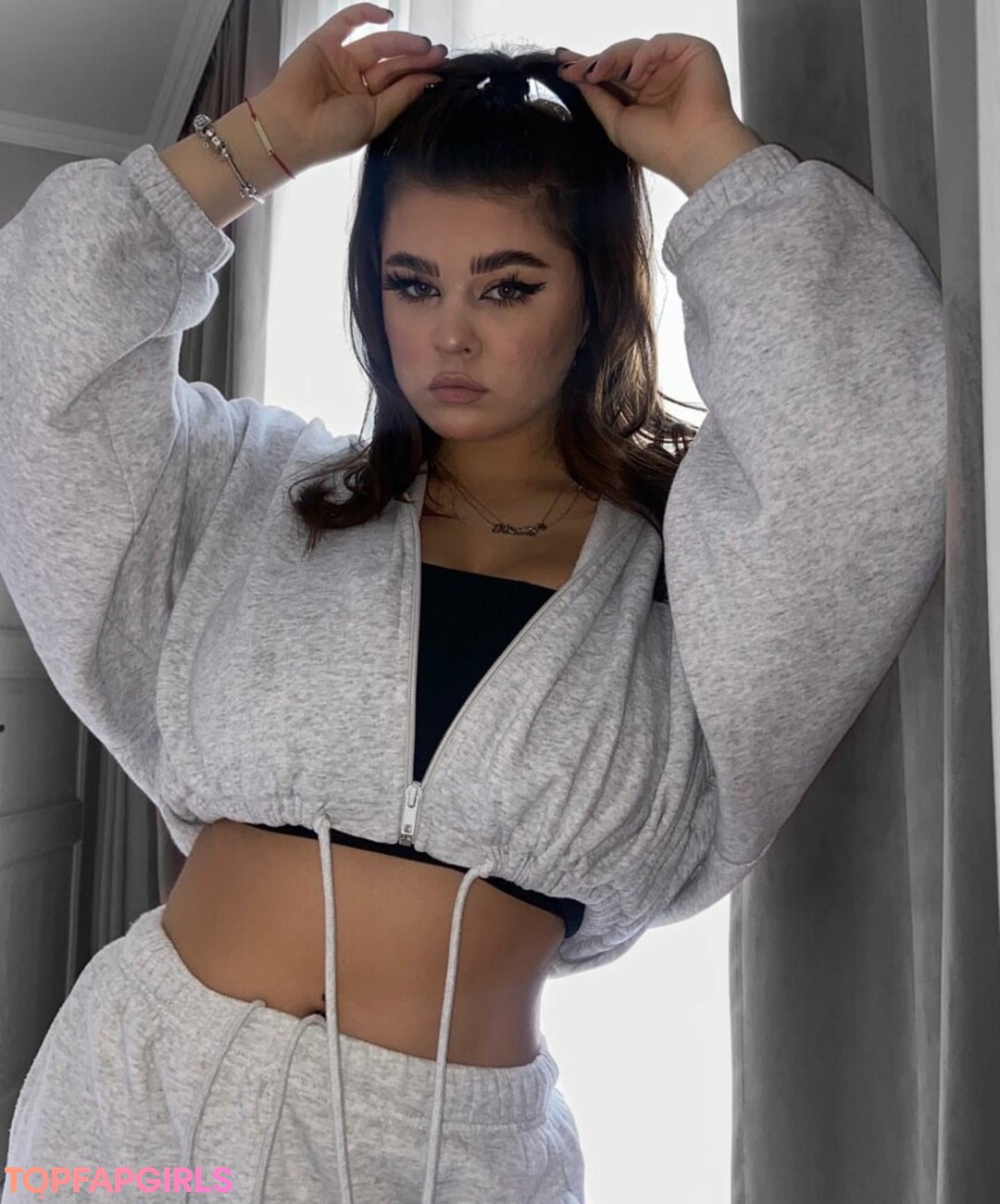 famous nude onlyfans hot images