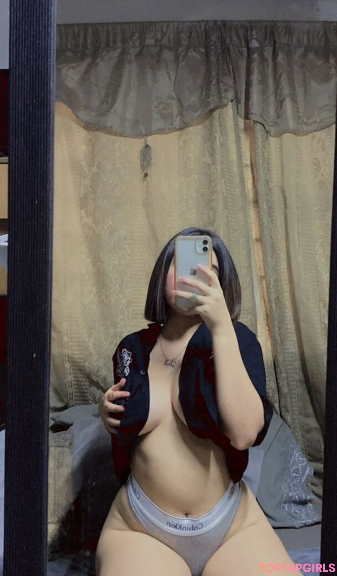 Alexagaytaan model naked img