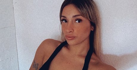 belonly art actress pictures