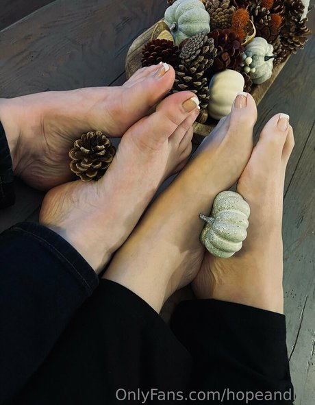 hopeandlily nice actress pic