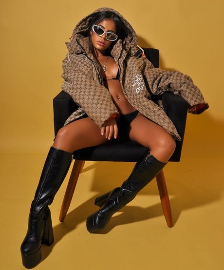 Nohad Falak nude pornstar gallery