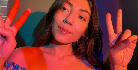 Lofiluvasmr pornstar hot pic