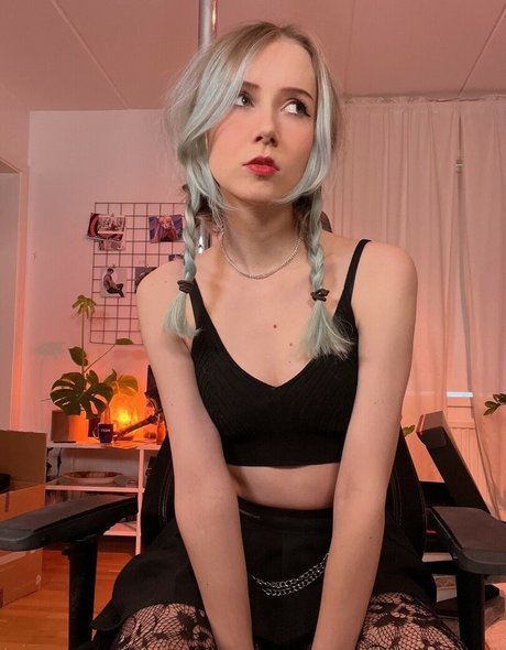 Apollolol actress archive