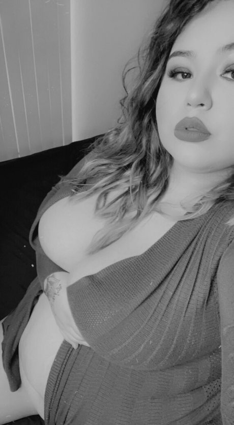 curvy nude onlyfans free xxx pic