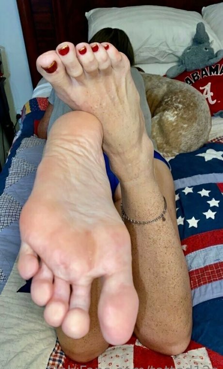 tatted12s nude actress photos