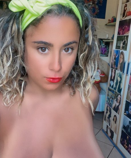 Lia Grimmie nude actress img