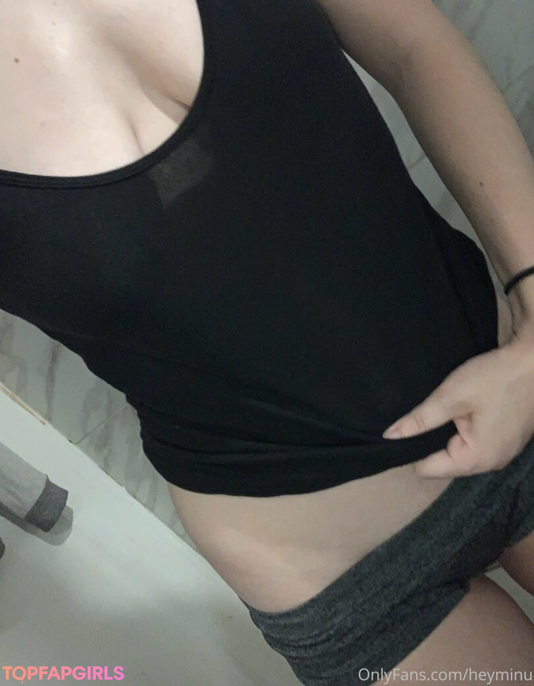 gym leggings onlyfans hot naked img