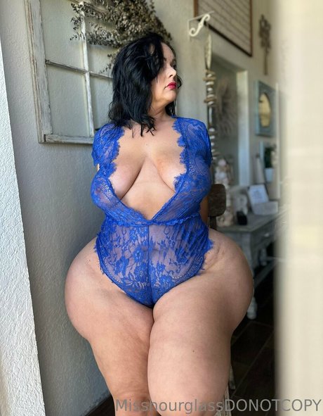 ebony squirt onlyfans top gallery