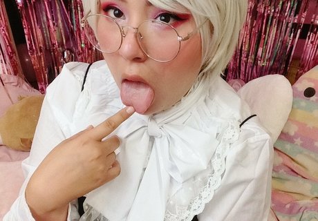 busty onlyfans naked photo