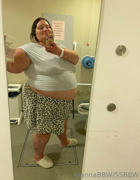 ivannabbw star erotic image