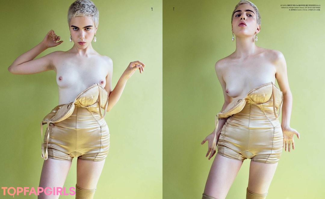 Julia Cumming model nice pics