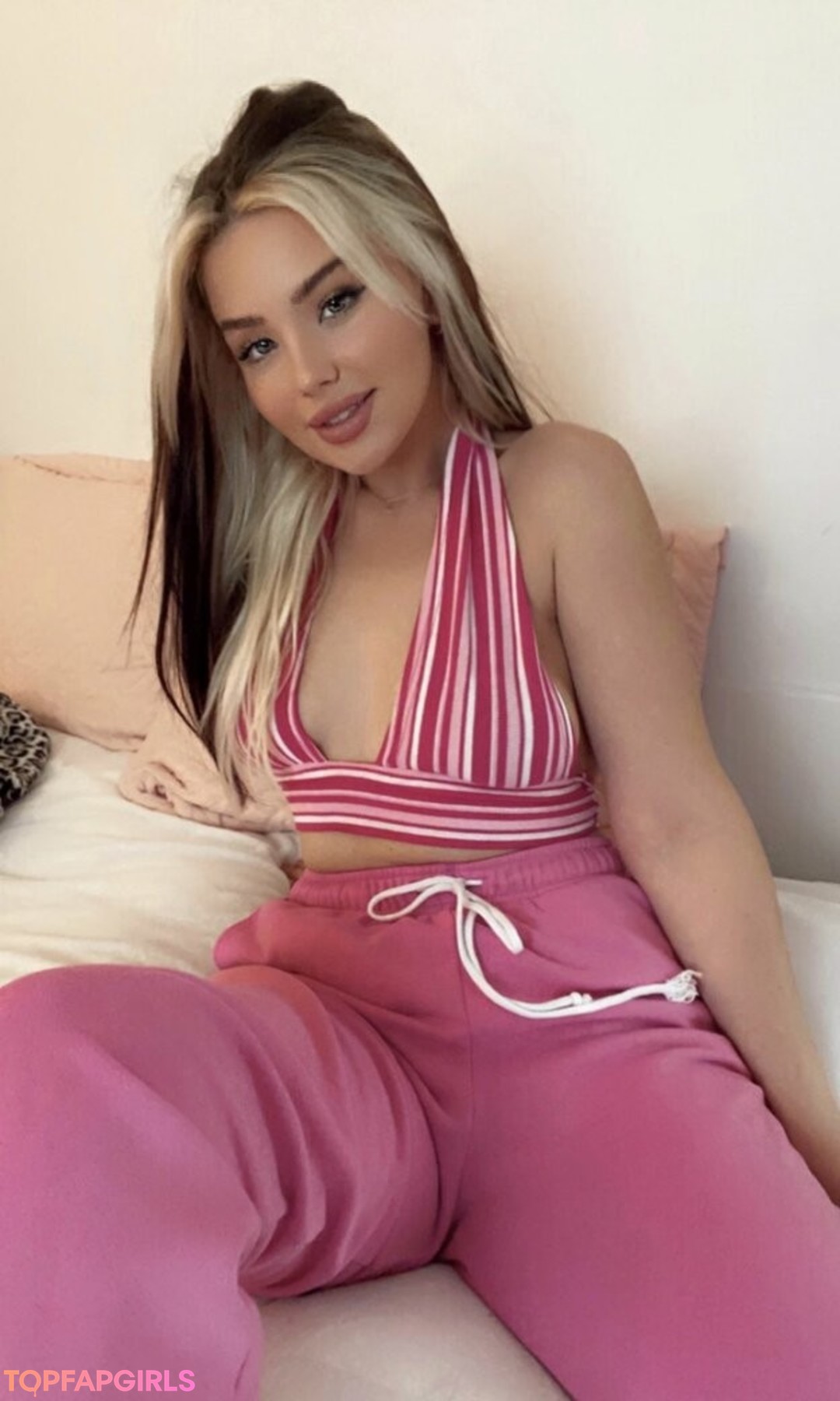 ellechoppy pornstar nude pic