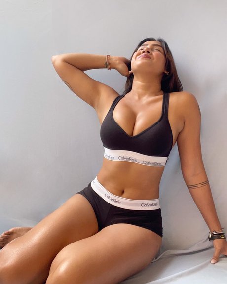 Sofia Ansari nice actress image