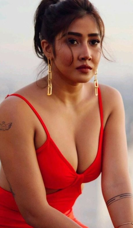 big tits skinny onlyfans best pic