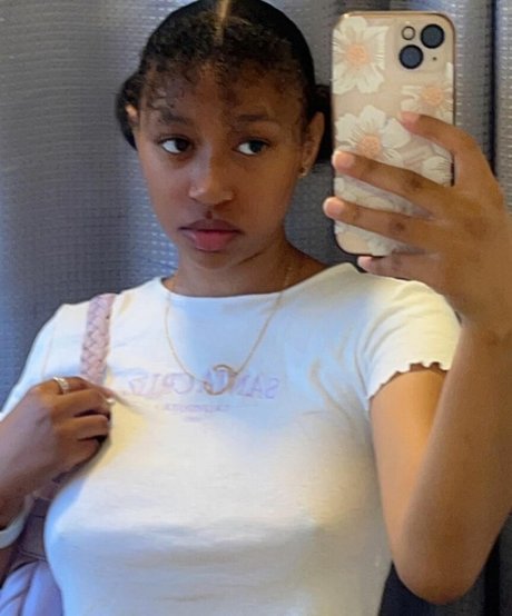 CallmeCoconasty porn actress picture