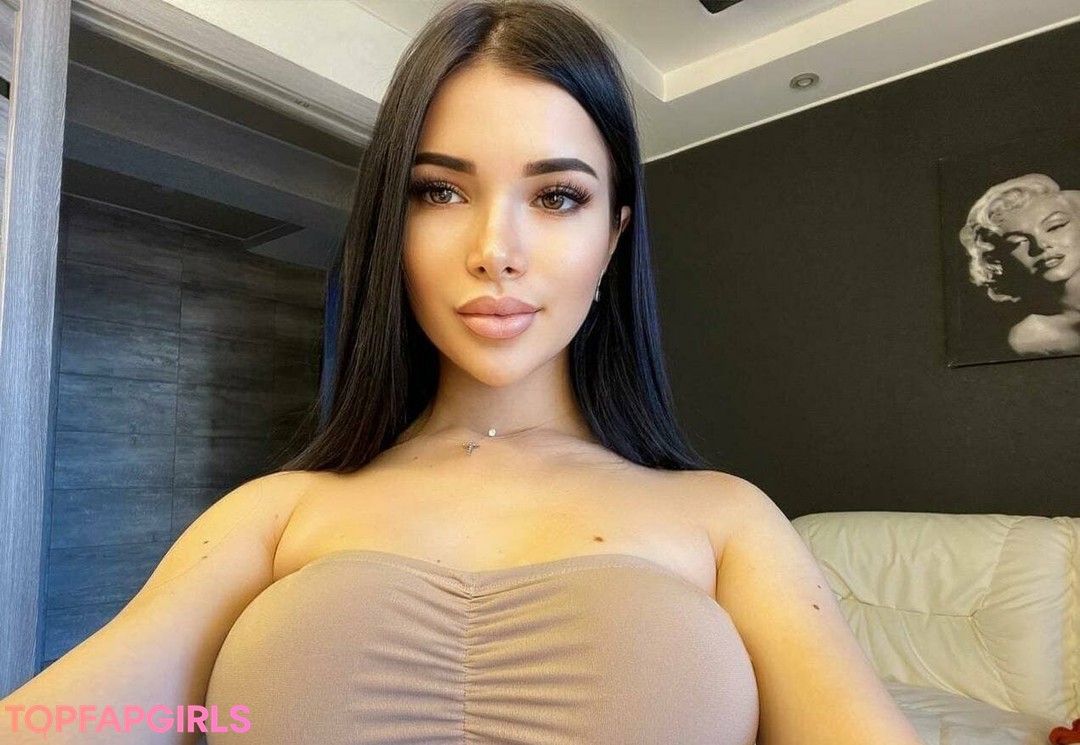 ginasilver pornstar nude pic