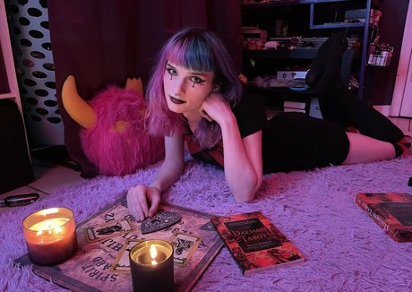 heartfirecams pornographic star img