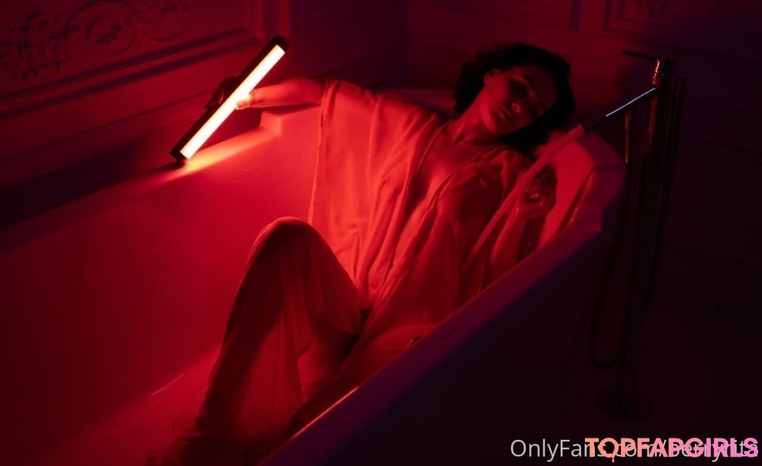 berryrita model nude photo