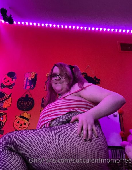succulentmomofree top profile image