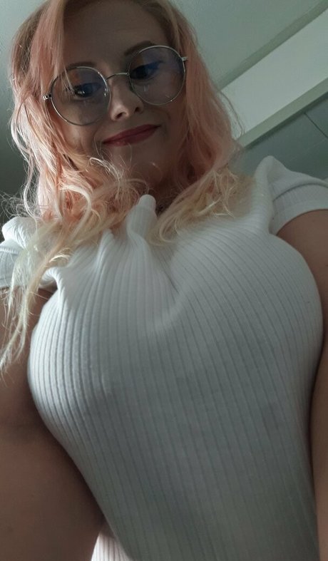 freeknockers420 pretty model galleries