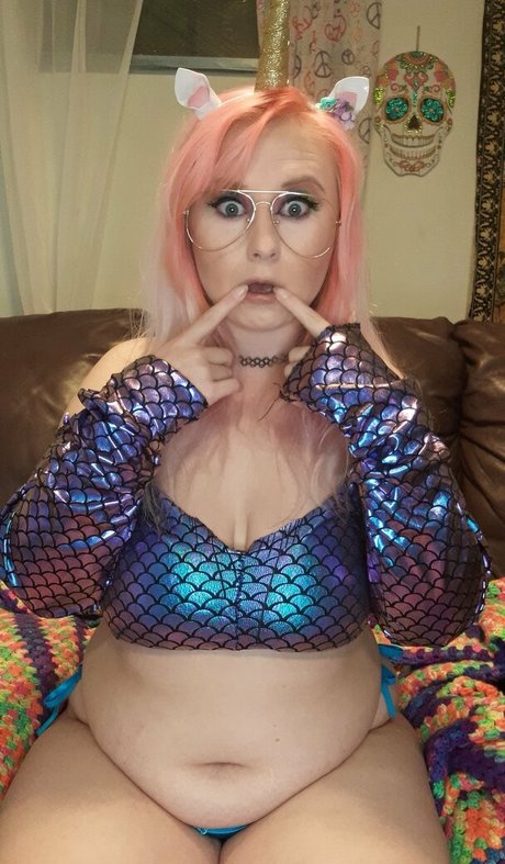 freeknockers420 star adult picture