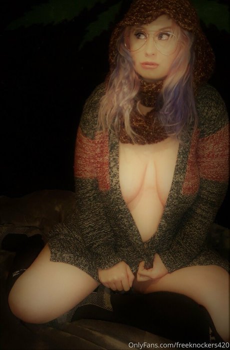 freeknockers420 exclusive pornstar img