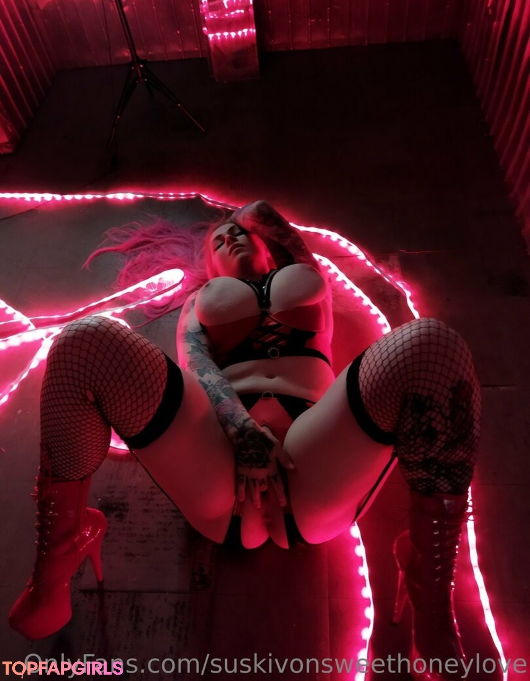 suskivonsweethoneylove model porn image