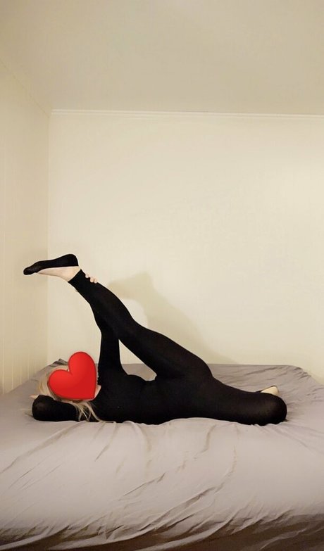 stineh naked model galleries