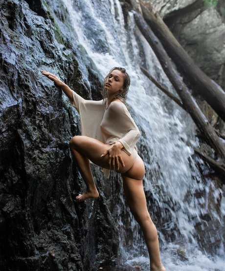 Vixengoddesss_ model sex images