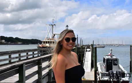 Alyssa K top star gallery