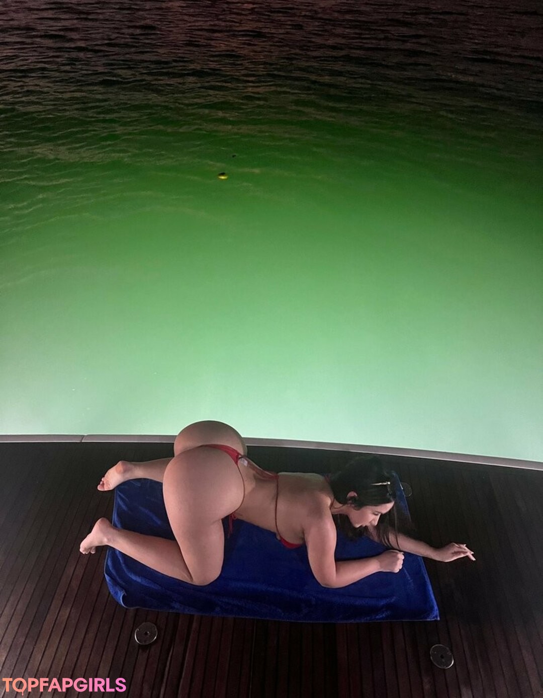 Genatg naked pornstar pic