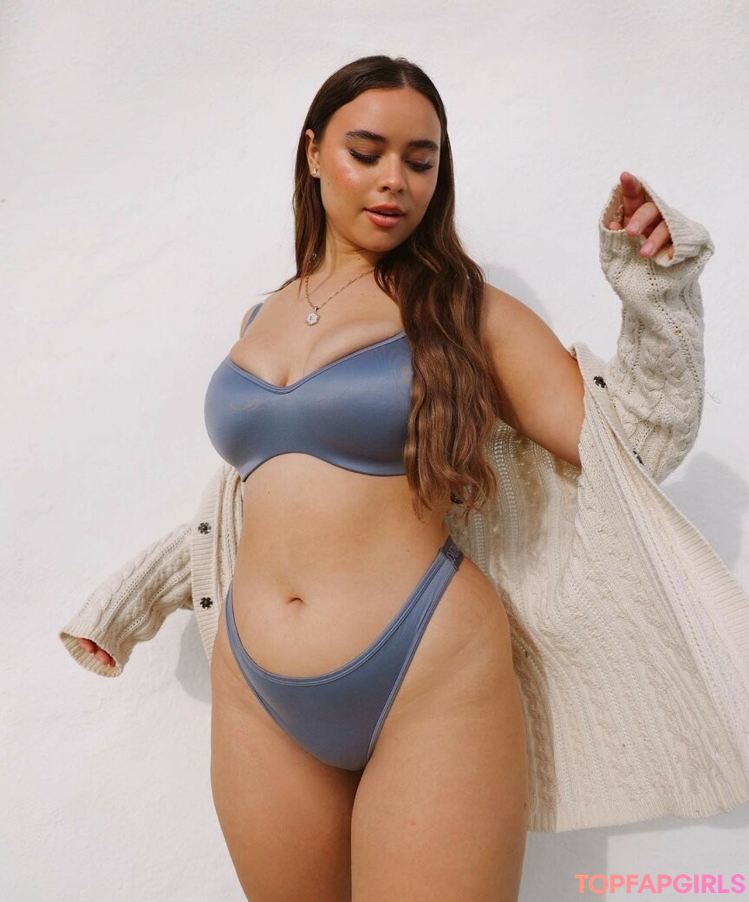 Venezia Cruz model beautiful img