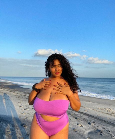 sucking big cock onlyfans hot gallery