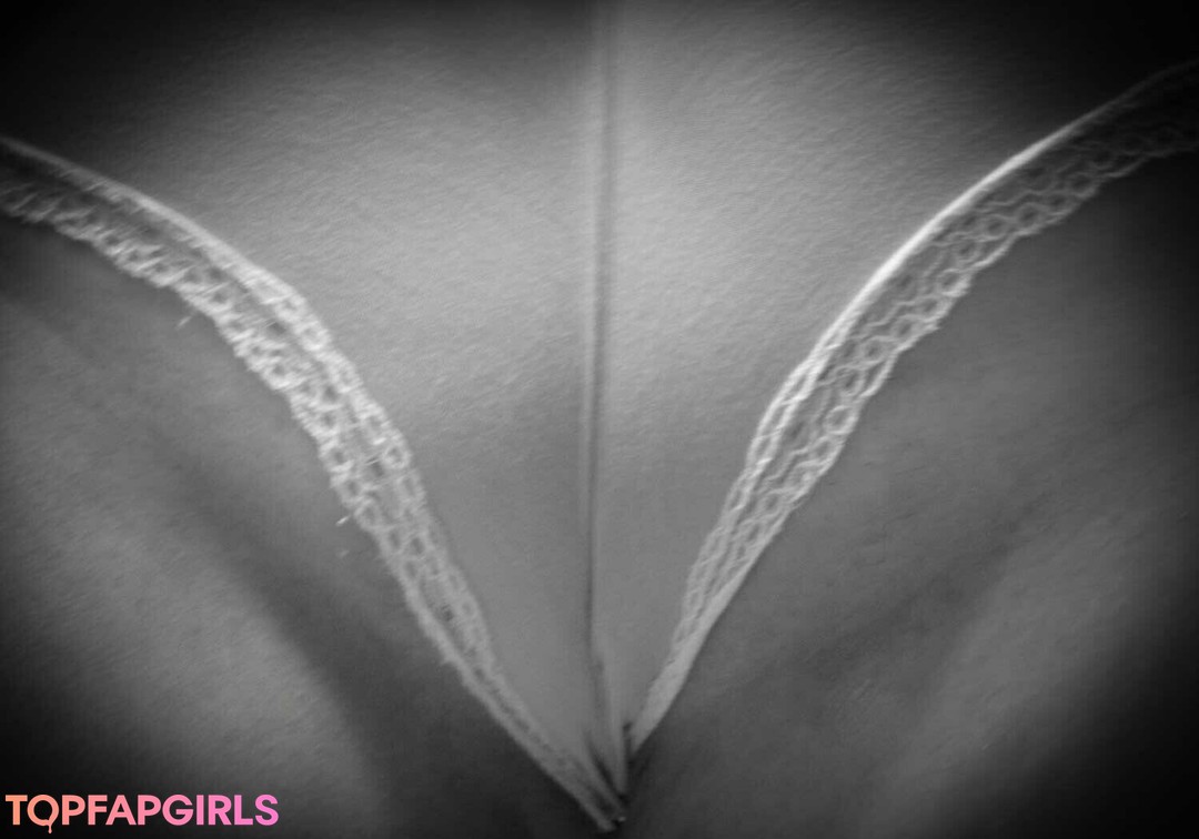 lov fetish model exclusive photo