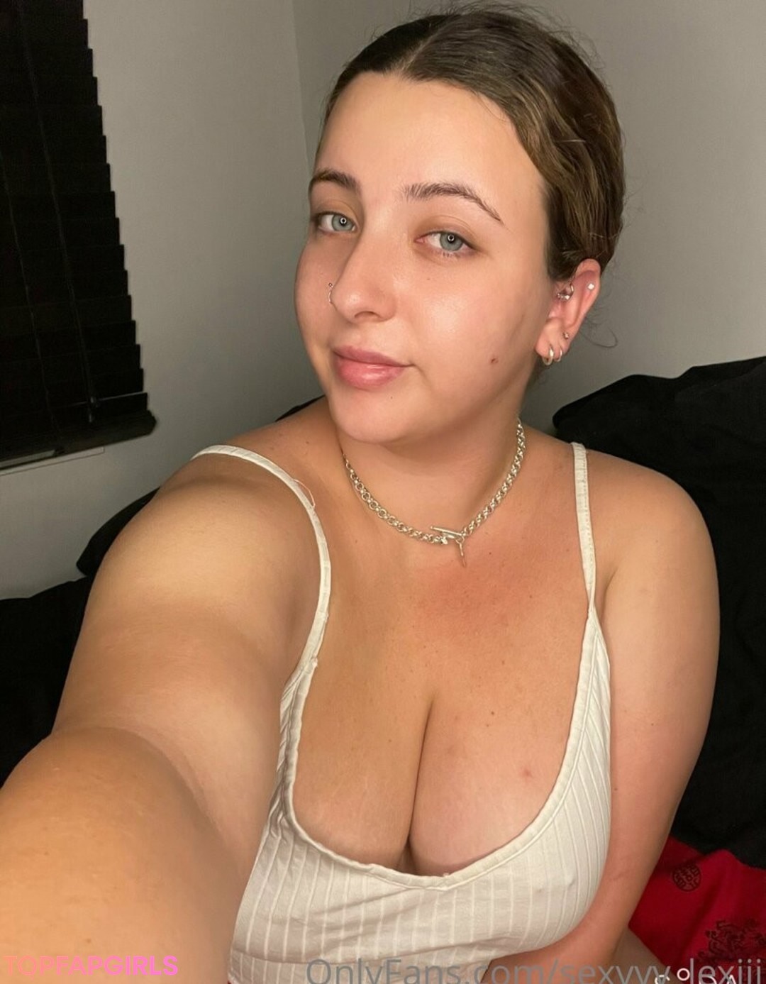 bodybuilder girls onlyfans pretty image